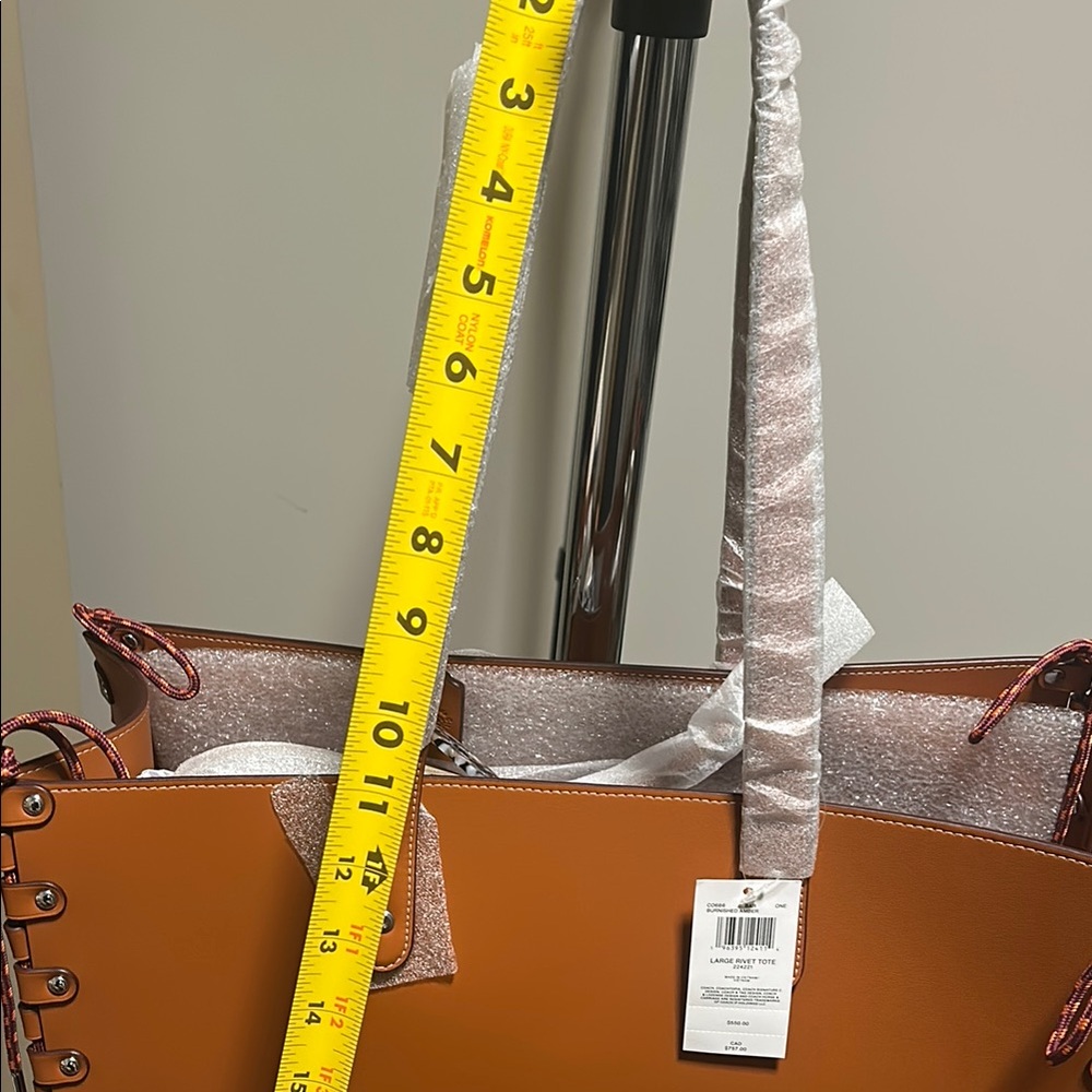 Coach Large Rivet Tote Bag - Picture 6 of 9